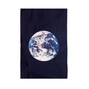 Earth Banner Grommets Finish