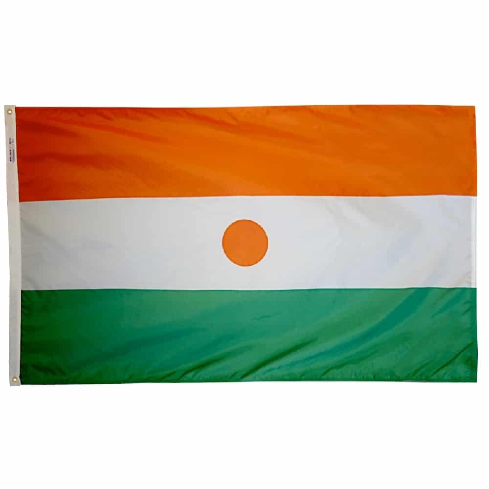 Niger Flag - Grommets 2 Nylon Niger Flag Grommets Finish
